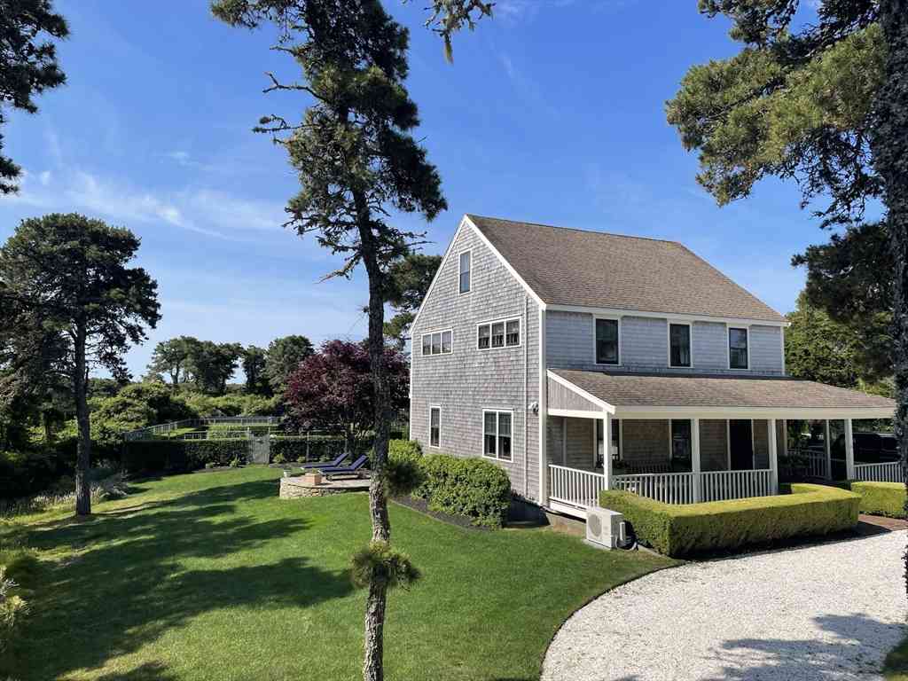 Homes For Rent - 1A Pochick Avenue<br/> Nantucket, MA 02554