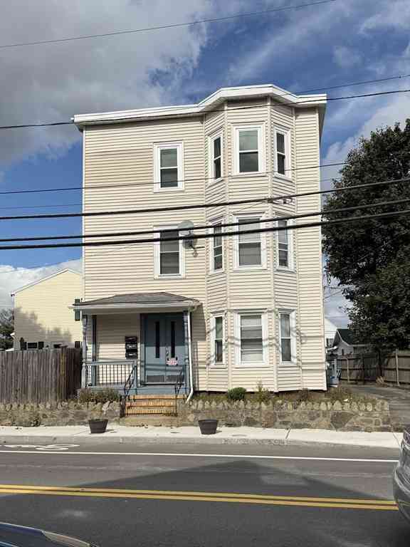 Apartment For Rent - 85 Lynnfield St #1<br/> Lynn, MA 01904