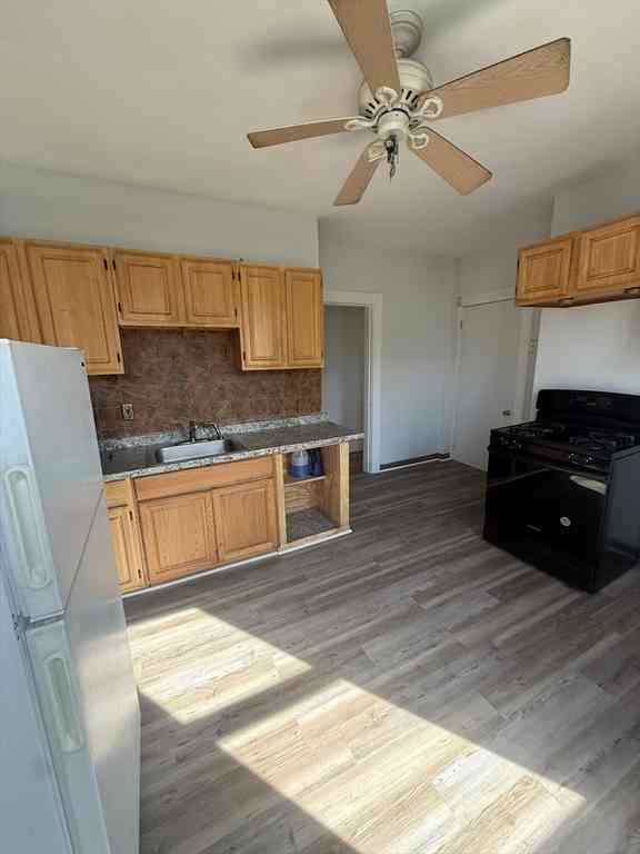 Condo For Rent - 12 Elmhurst #3<br/> Boston, MA 02124