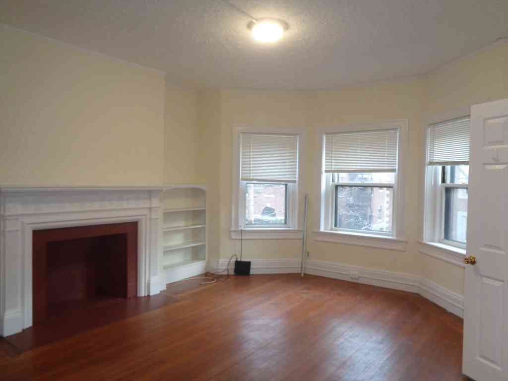 Apartment For Rent - 6 Beals Street #2<br/> Brookline, MA 02446