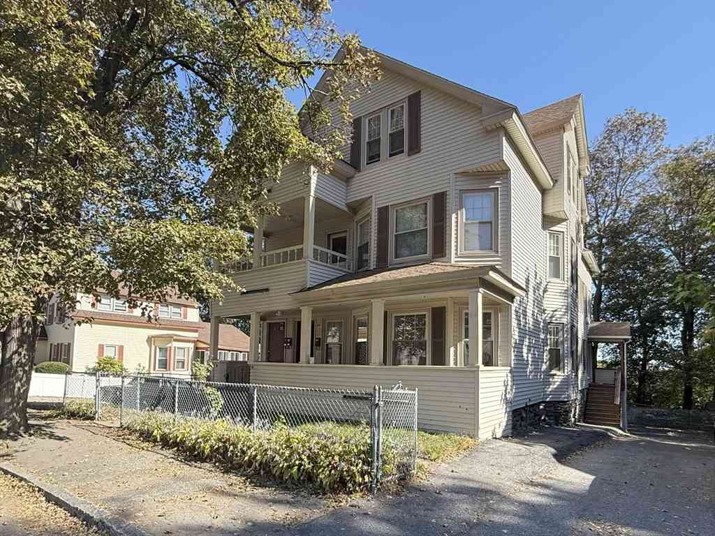 Apartment For Rent - 33 Richards St. #1<br/> Worcester, MA 01603