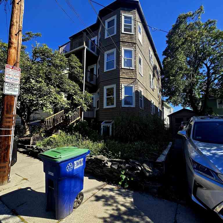 Apartment For Rent - 56 Waterhouse #1<br/> Somerville, MA 02144
