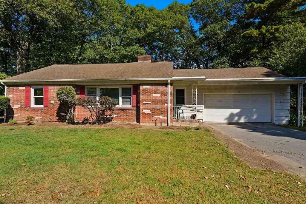 Homes For Sale - 128 Warren Rd<br/> Middlesex County, Framingham, MA 01702