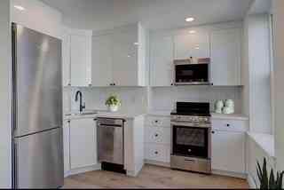 Condo For Rent - 15 Bartlett Pl #4<br/> Boston, MA 02113