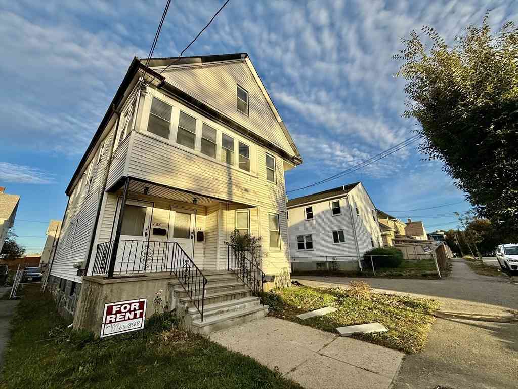 Apartment For Rent - 186 Arlington St #1<br/> Quincy, MA 02170