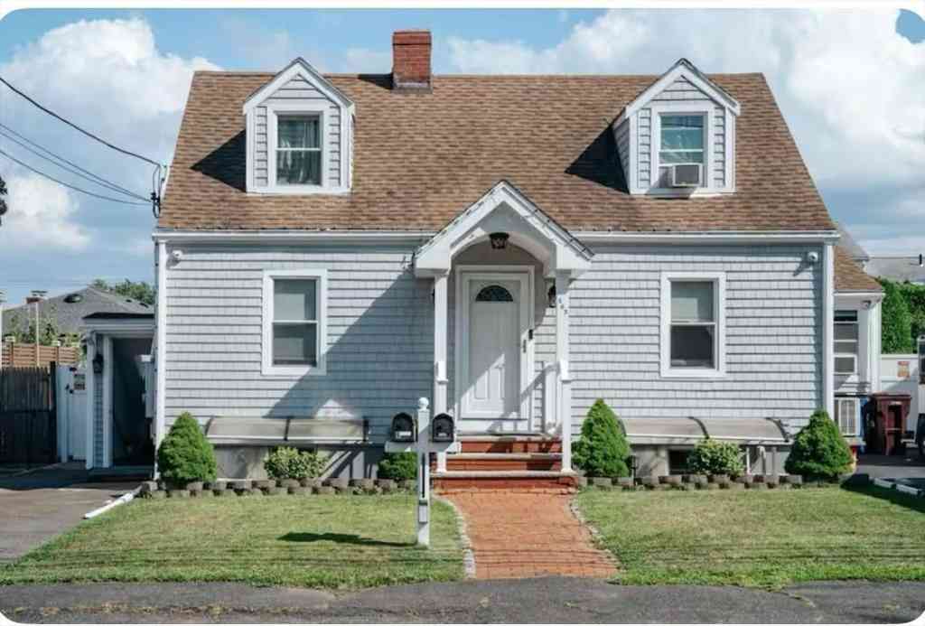 Apartment For Rent - 165 Charger St #2<br/> Revere, MA 02151