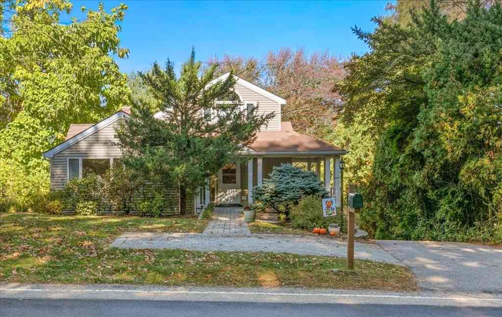 Homes For Sale - 240 Dale Street<br/> North Andover, MA 01845