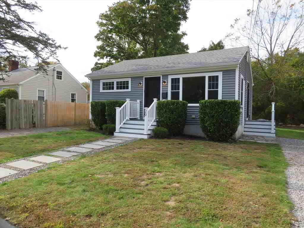 Homes For Rent - 29 Davis St<br/> Dartmouth, MA 02748