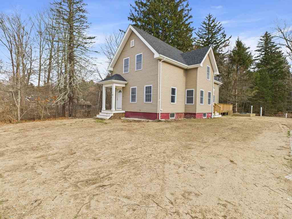 Homes For Sale - 386 Bedford Street<br/> Plymouth County, East Bridgewater, MA 02333