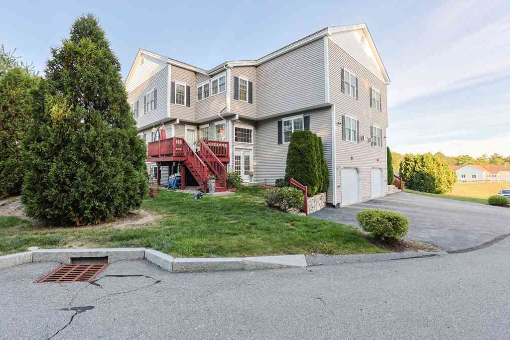 Condo For Rent - 8 Patriots Blvd #8<br/> Hopkinton, MA 01748