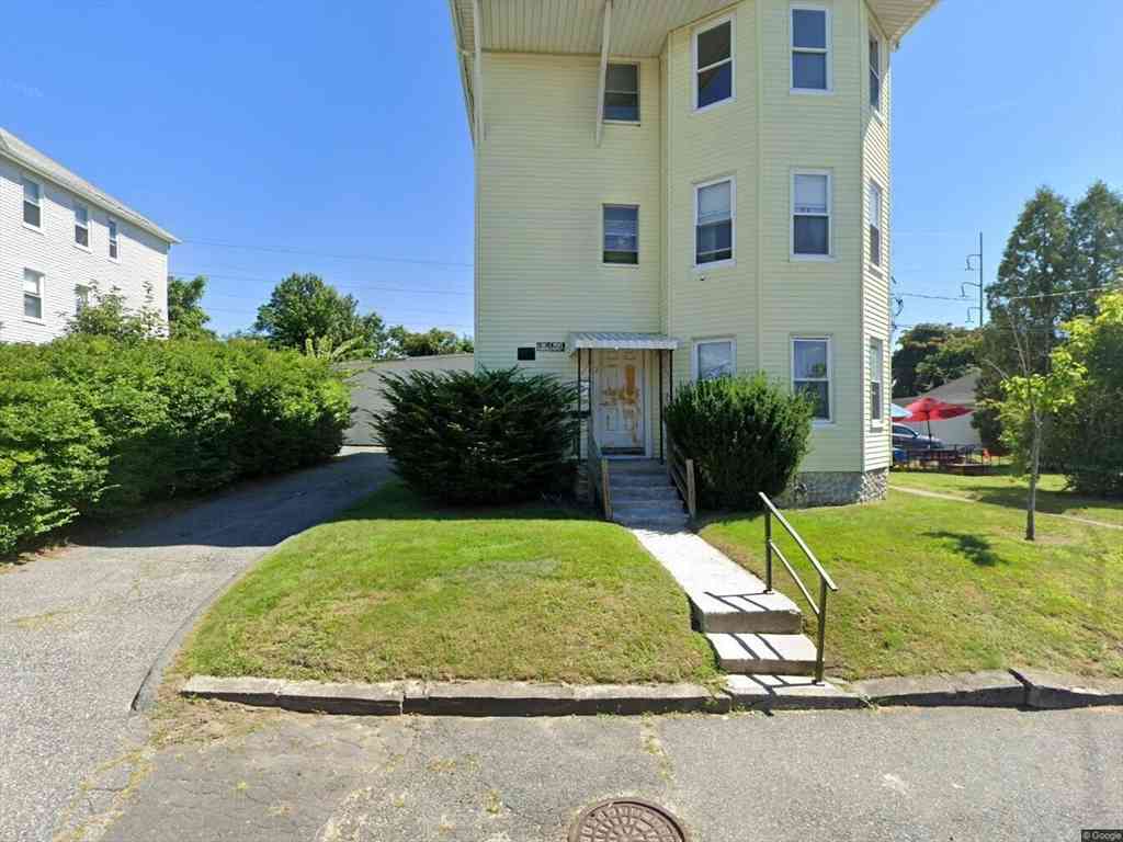 Apartment For Rent - 2 Rockdale Strett #2<br/> Worcester, MA 01606