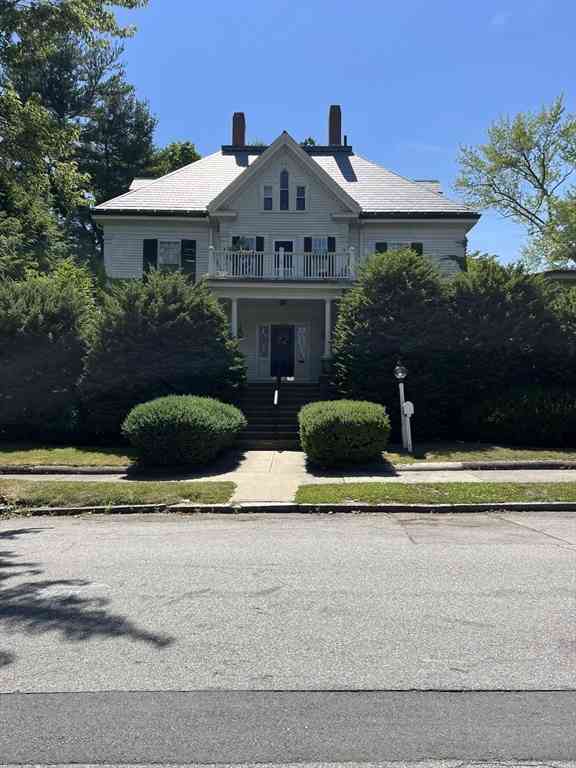 Apartment For Rent - 16 Quincy St #1<br/> Methuen, MA 01844