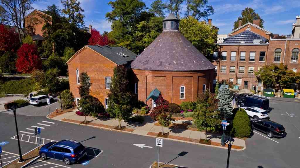 Multifamily For Rent - 244 Main St<br/> Northampton, MA 01060