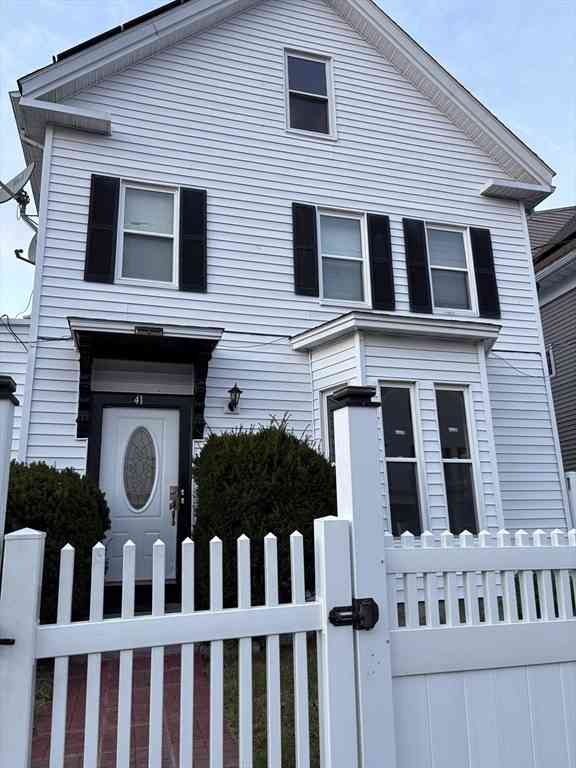 Apartment For Rent - 41 Tremont St #1<br/> Brockton, MA 02301