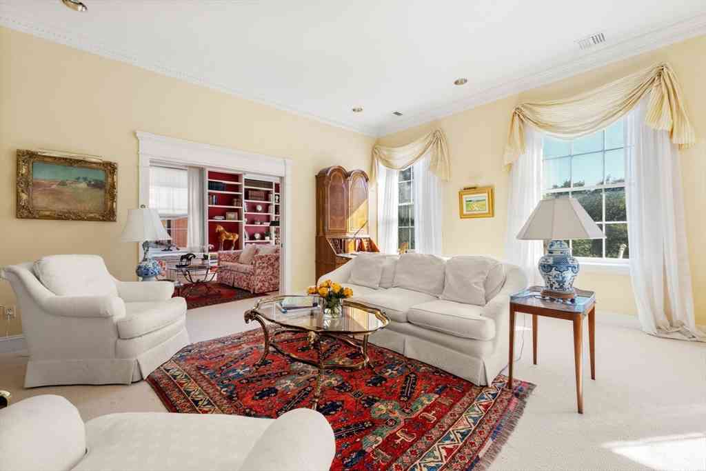 Condo For Sale - 86 Beacon Street #2<br/> Boston, MA 02108