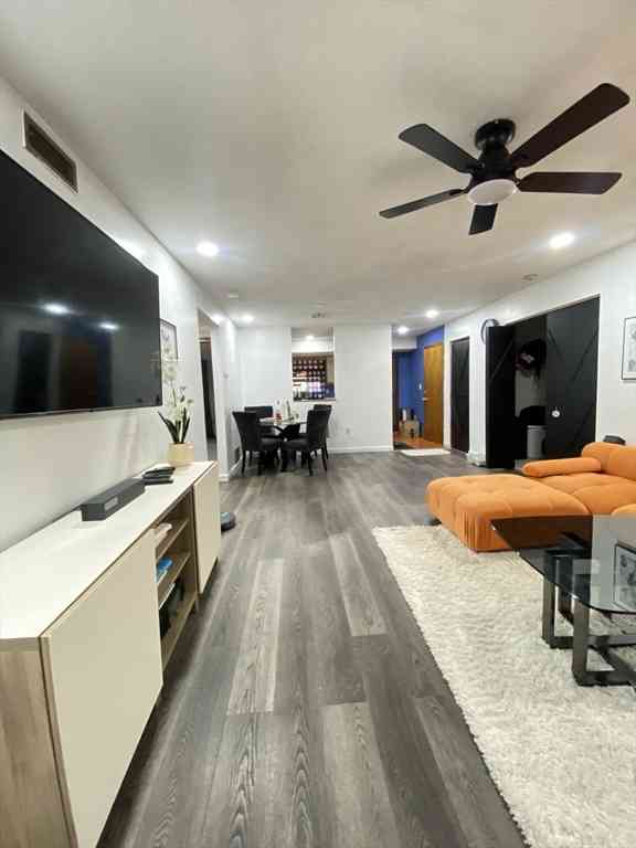 Condo For Rent - 375 Aiken Ave #6<br/> Lowell, MA 01850
