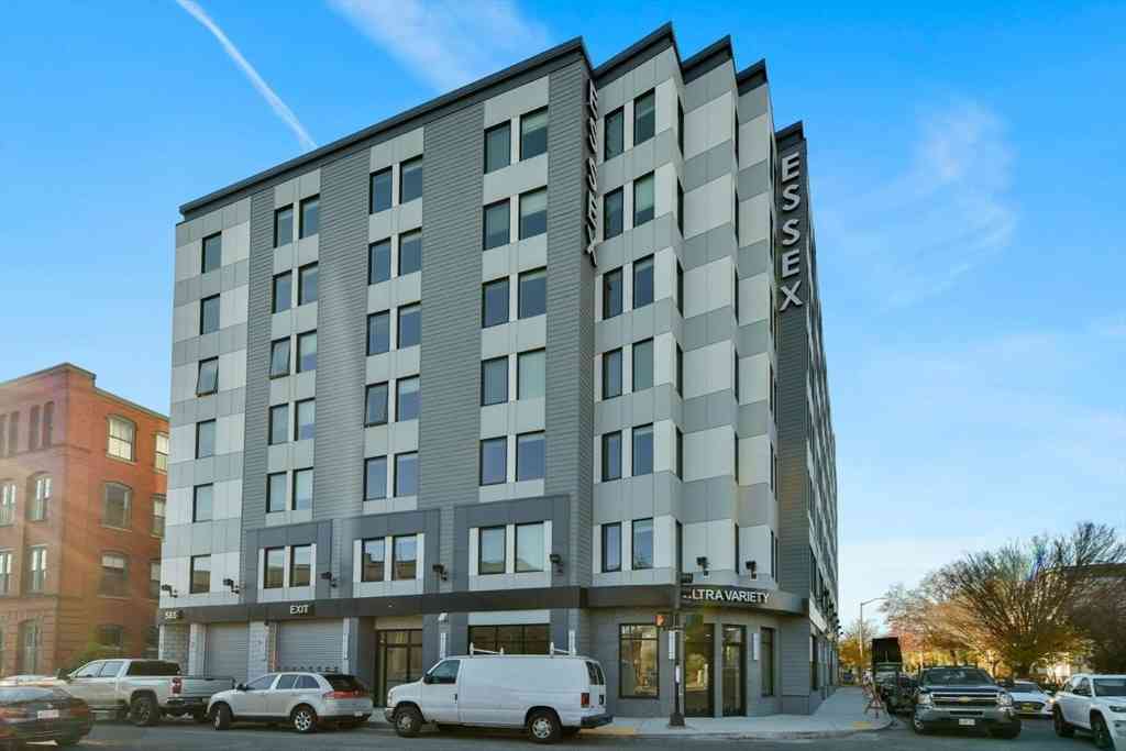 Apartment For Rent - 585 Essex St #PH 603<br/> Lynn, MA 01901