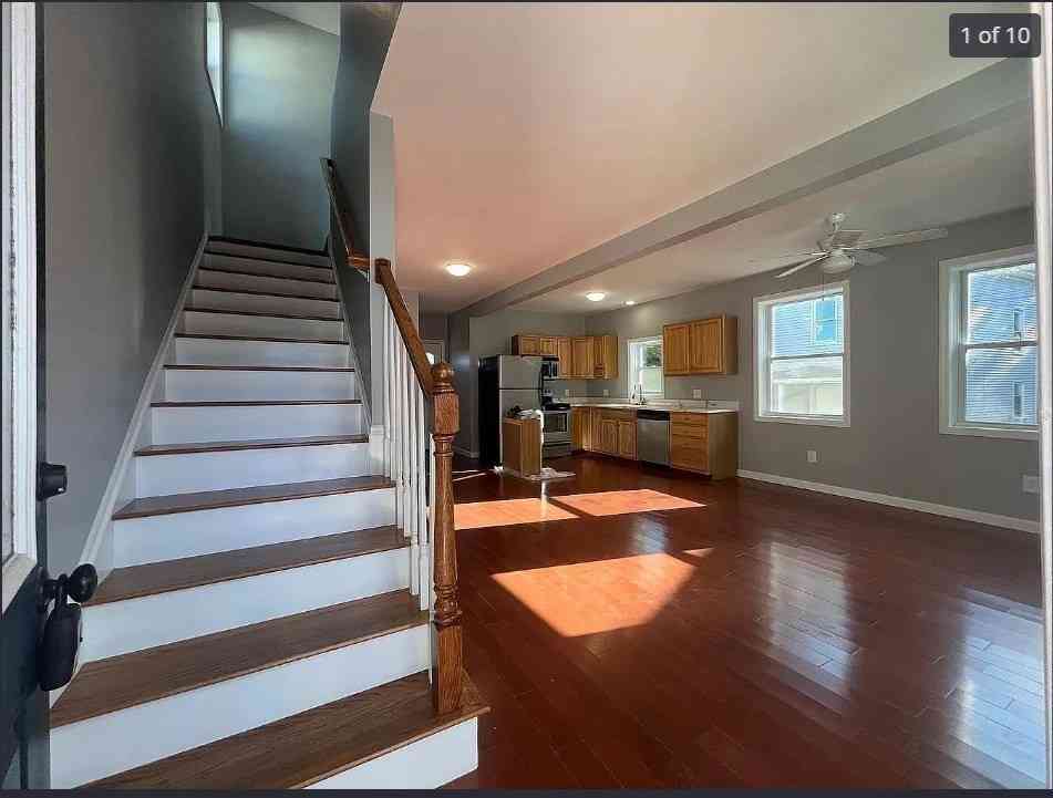 Apartment For Rent - 11 Avon Pl #1<br/> Haverhill, MA 01832