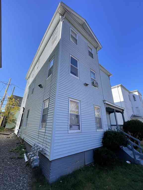 Apartment For Rent - 5 Freeland Ter #3<br/> Worcester, MA 01603