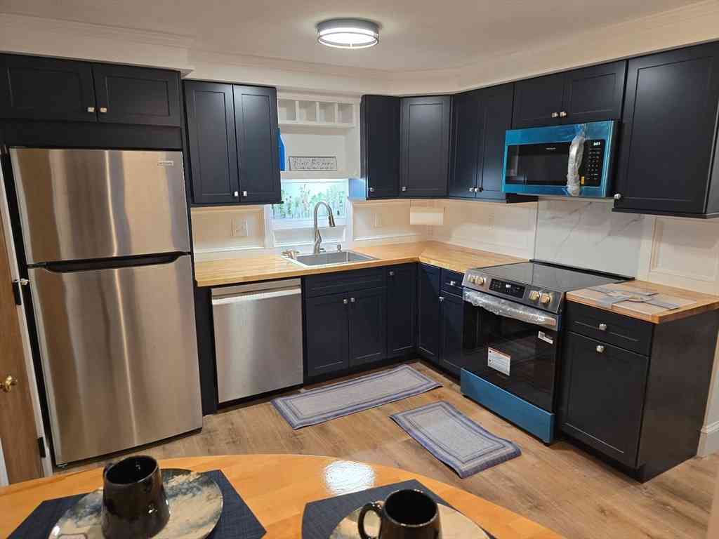 Apartment For Rent - 862 Haverhill Street #15<br/> Rowley, MA 01969