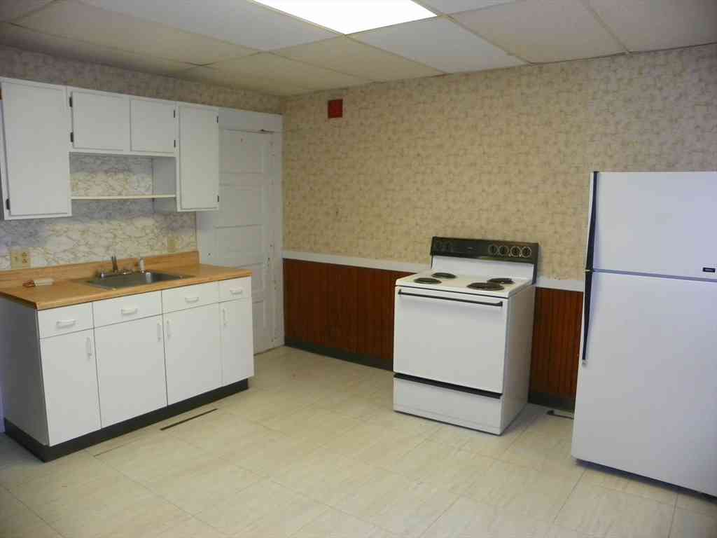 Apartment For Rent - 19 Franklin Court #3R<br/> Gardner, MA 01440