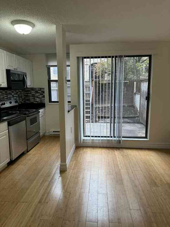 Apartment For Rent - 15 Fuller #15<br/> Brookline, MA 02446