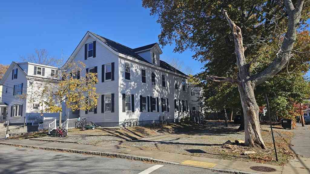 Apartment For Rent - 39 Union Street #3RD<br/> Taunton, MA 02780