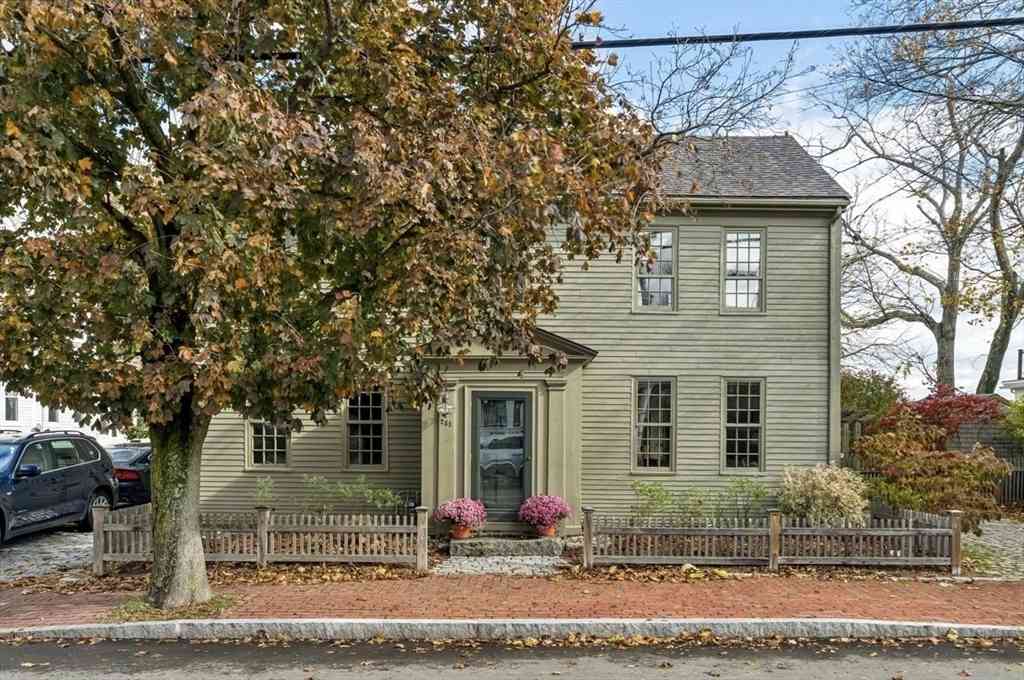 Homes For Sale - 288 Merrimac St<br/> Newburyport, MA 01950