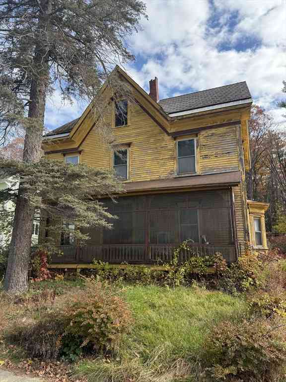 Multifamily For Sale - 102 Mechanic St<br/> Orange, MA 01364