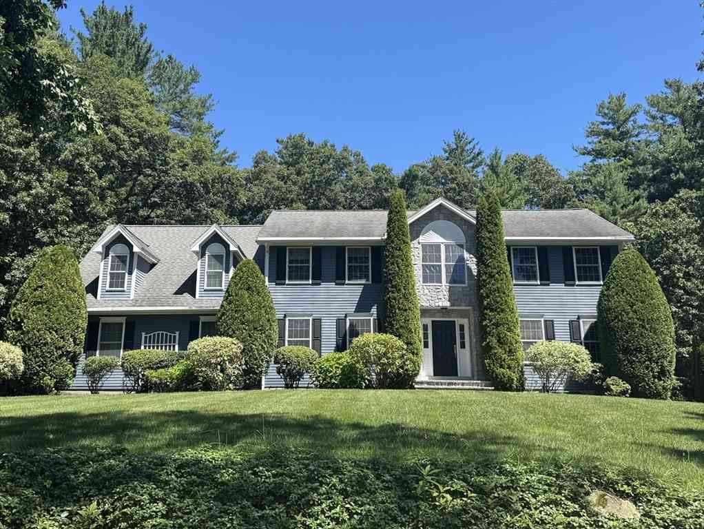 Homes For Rent - 42 Willard Road<br/> Weston, MA 02493
