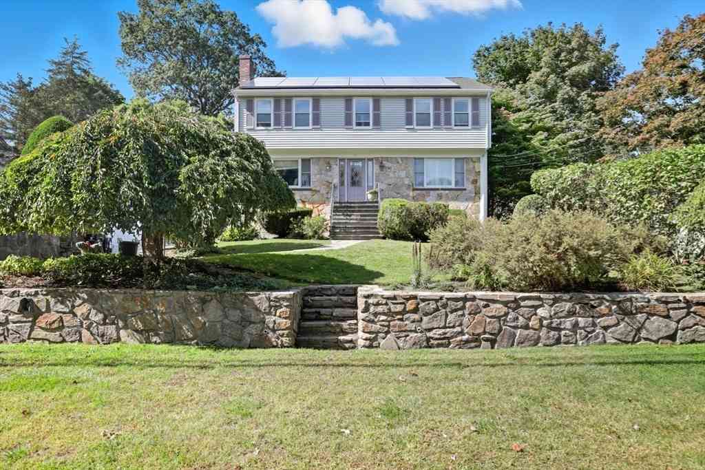 Homes For Sale - 24 Angelica Dr<br/> Framingham, MA 01701
