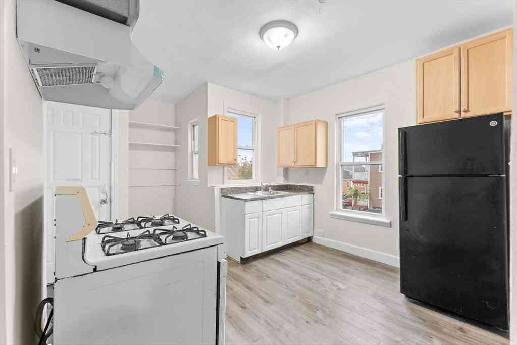 Apartment For Rent - 239 Bowdoin St #3<br/> Boston, MA 02122