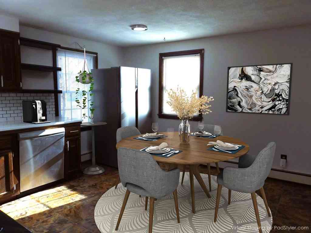 Apartment For Rent - 28 Greenwich St. #2<br/> Attleboro, MA 02703