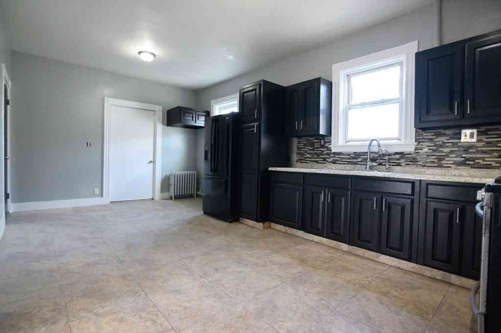 Apartment For Rent - 4 Burton Ave #3<br/> Boston, MA 02119