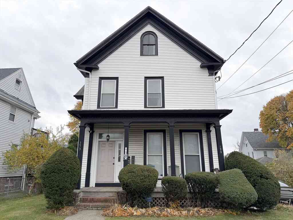 Apartment For Rent - 173 Elm St #2<br/> Braintree, MA 02184