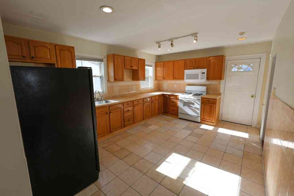 Apartment For Rent - 144 Blake Street #2<br/> Boston, MA 02136