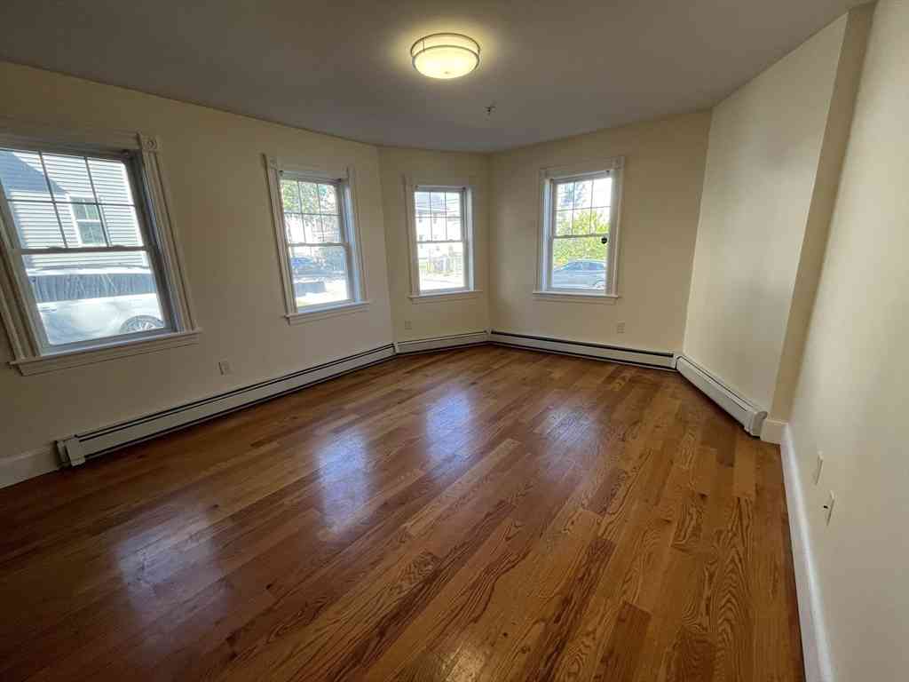 Apartment For Rent - 2 Coburn Street #2<br/> Framingham, MA 01702