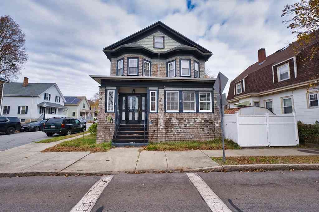 Homes For Sale - 605 Union St<br/> Bristol County, New Bedford, MA 02740