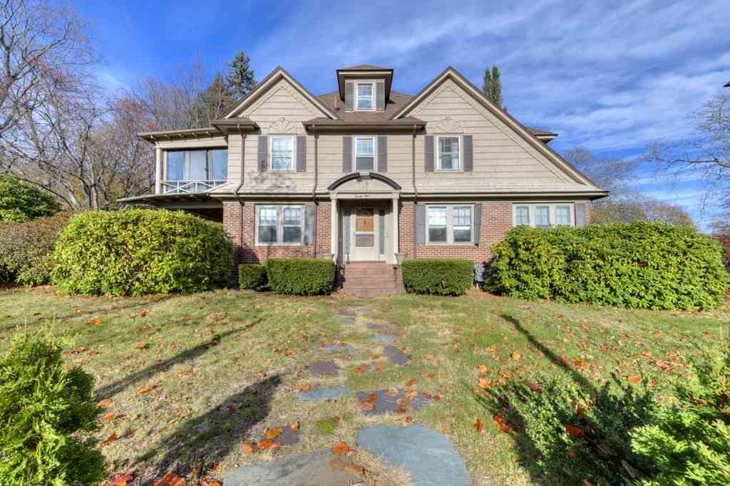 Homes For Sale - 24 Hadwen Road<br/> Worcester County, Worcester, MA 01602