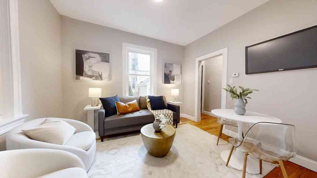Condo For Rent - 227R Western Ave #227R<br/> Cambridge, MA 02139
