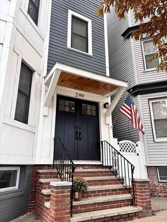 Condo For Rent - 299 Maverick St #3<br/> Boston, MA 02128