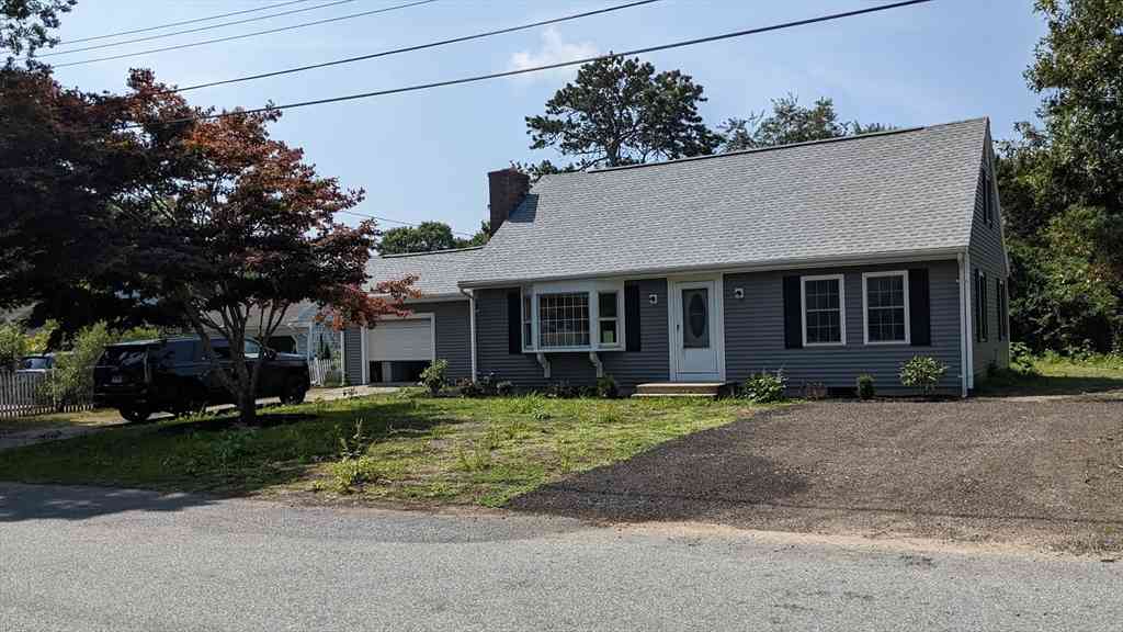 Multifamily For Sale - 11 Bob-o-link Lane<br/> Yarmouth, MA 02673