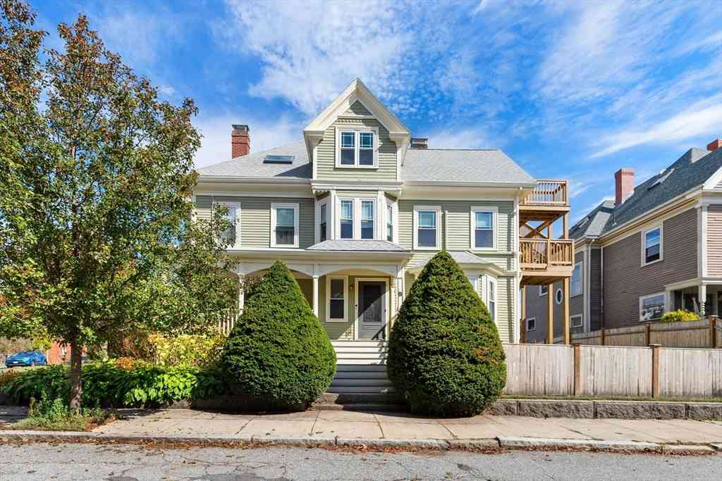 Condo For Rent - 11 Highland Ave. #1<br/> Beverly, MA 01915