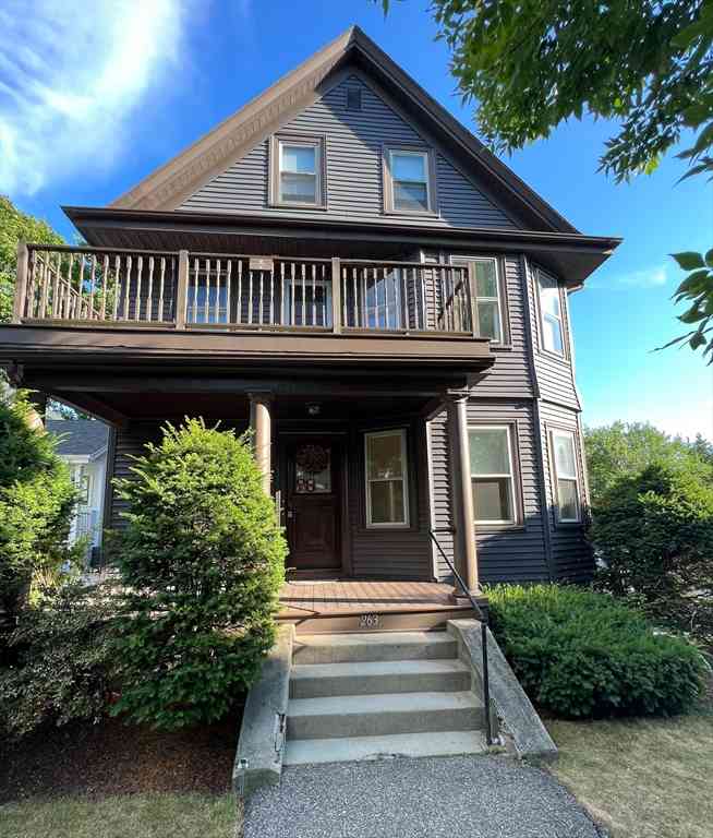 Condo For Rent - 263 Waverley St #1<br/> Belmont, MA 02478