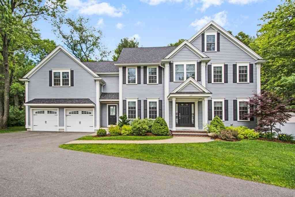 Homes For Rent - 127 Lowell St<br/> Lexington, MA 02420