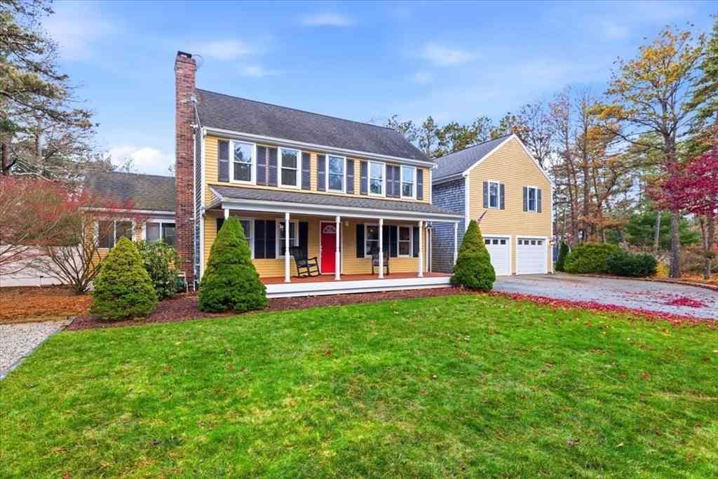 Homes For Sale - 109 Great Pines Dr<br/> Barnstable County, Mashpee, MA 02649