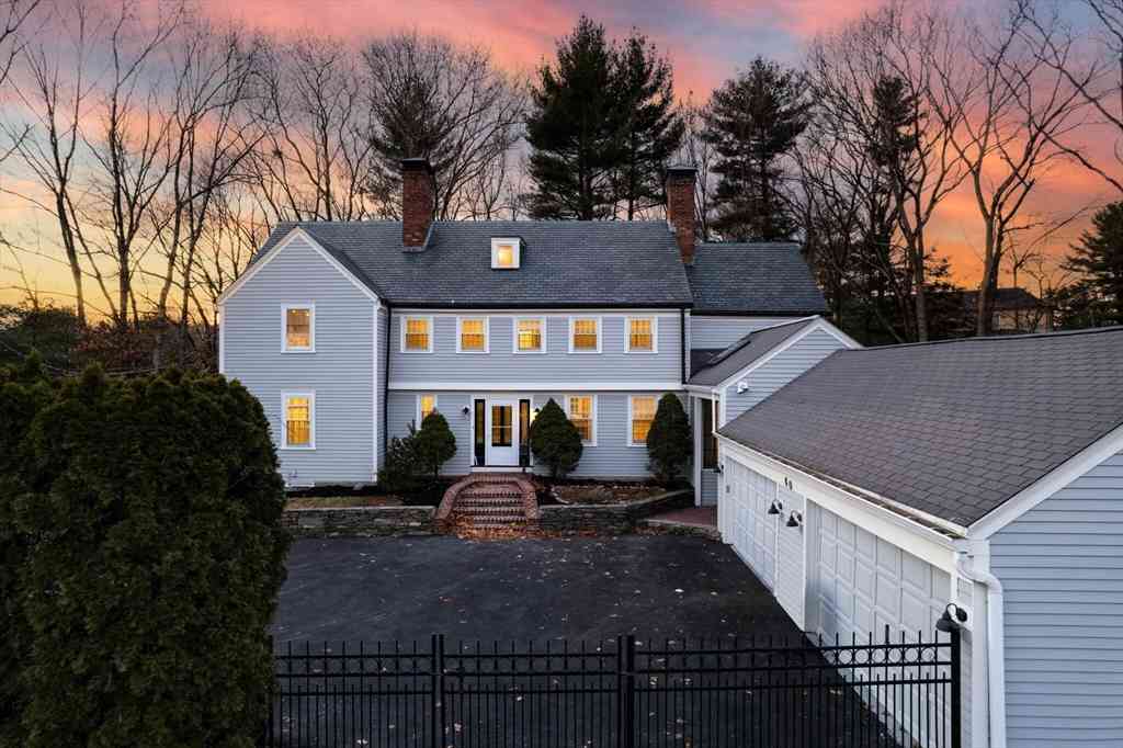 Apartment For Rent - 40 Puddingstone Lane<br/> Newton, MA 02459