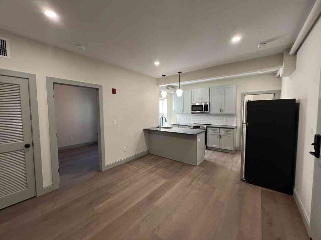 Apartment For Rent - 160 Seabury St #13<br/> Fall River, MA 02720