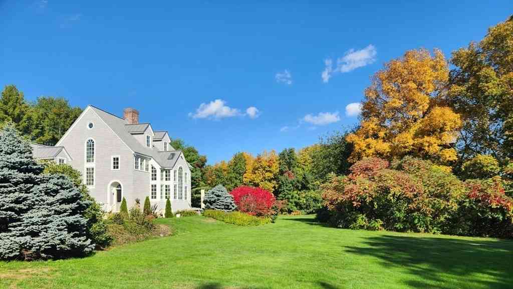 Homes For Rent - 11 Low St #1<br/> Newbury, MA 01951