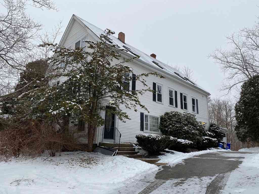 Apartment For Rent - 161 Cedar St #4<br/> Milford, MA 01757